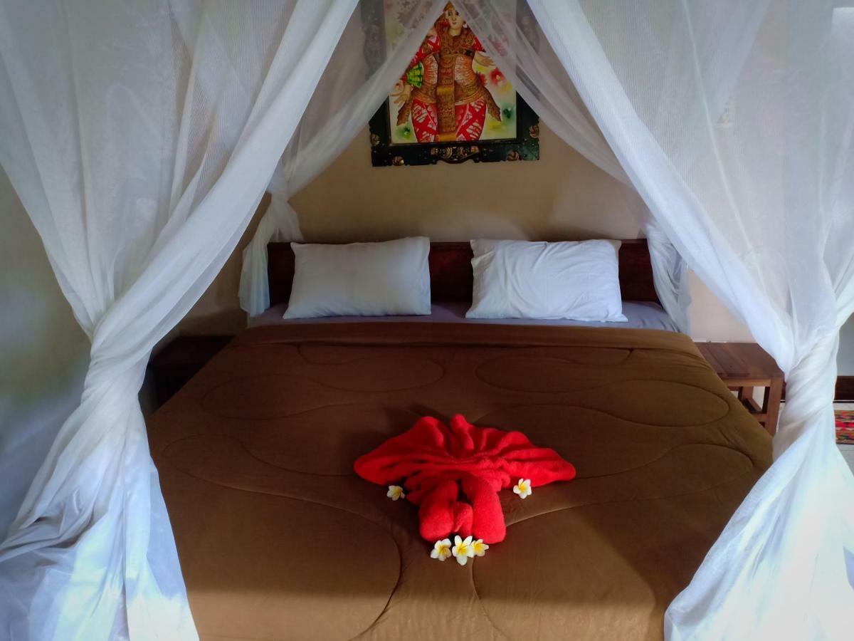 Bed and Breakfast Menjangan View à Banyuwedang Extérieur photo